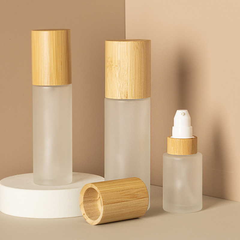 Frosted Cosmetic Lotion Pump Fine Mist และขวดสเปรย์แก้วโลชั่นพร้อมฝาไม้ไผ่ Frosted Cosmetic Lotion Pump Fine Mist และขวดสเปรย์แก้วโลชั่นพร้อมฝาไม้ไผ่