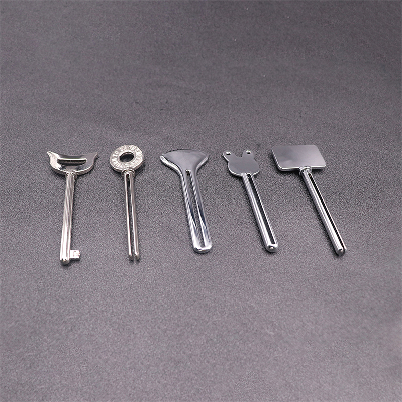 โลหะเครื่องจ่ายยาสีฟันครีมล้างหน้ายาสีฟันหลอดคั้นรูปร่างที่สำคัญเครื่องสำอางหลอดคั้น โลหะเครื่องจ่ายยาสีฟันครีมล้างหน้ายาสีฟันหลอดคั้นรูปร่างที่สำคัญเครื่องสำอางหลอดคั้น