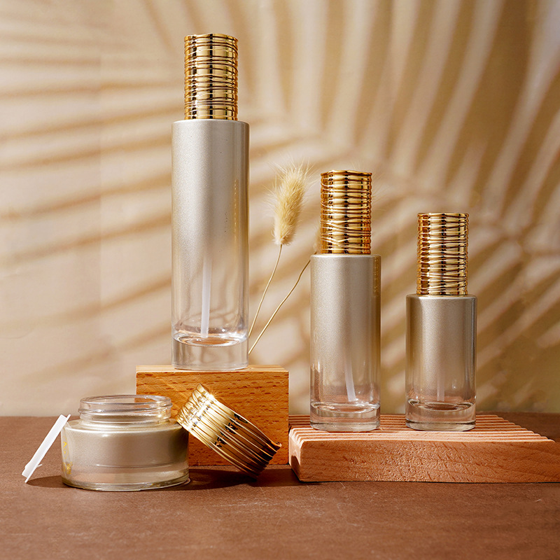 ขวดแก้วเซรั่มพร้อมฝาขัดเงาไฟฟ้า ขวดแก้วเซรั่มพร้อมฝาขัดเงาไฟฟ้า