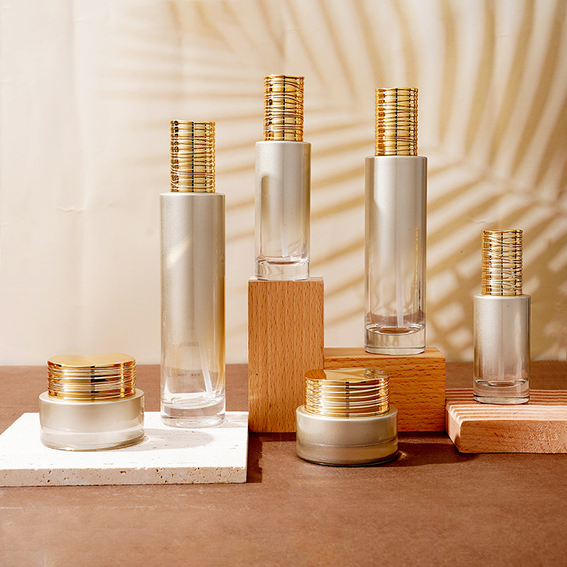 ขวดแก้วเซรั่มพร้อมฝาขัดเงาไฟฟ้า ขวดแก้วเซรั่มพร้อมฝาขัดเงาไฟฟ้า