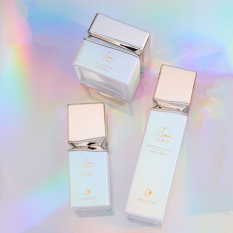 ขวดครีมแก้วทรงสี่เหลี่ยมที่มีเอฟเฟกต์สีรุ้งสำหรับครีมหน้าและครีมบำรุงรอบดวงตา ขวดครีมแก้วทรงสี่เหลี่ยมที่มีเอฟเฟกต์สีรุ้งสำหรับครีมหน้าและครีมบำรุงรอบดวงตา