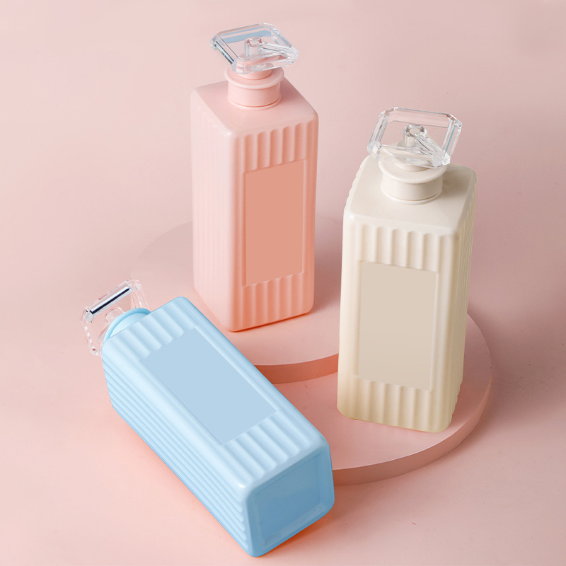 500ml 750ml ขวดปั๊มโลชั่นสัตว์เลี้ยงพลาสติกสี่เหลี่ยมที่มีพื้นผิวรูปทรงลายสำหรับน้ำมันผมแชมพูและครีมนวดผมภาชนะเครื่องสำอาง 500ml 750ml ขวดปั๊มโลชั่นสัตว์เลี้ยงพลาสติกสี่เหลี่ยมที่มีพื้นผิวรูปทรงลายสำหรับน้ำมันผมแชมพูและครีมนวดผมภาชนะเครื่องสำอาง