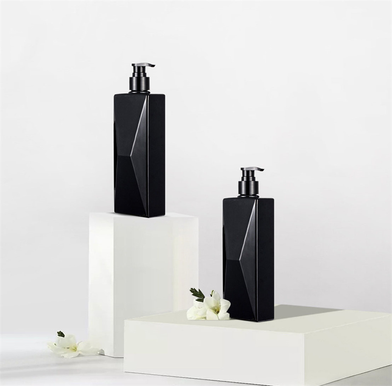 แพ็คเกจแชมพูพลาสติกทึบแสงสไตล์เกาหลีขนาด 700 มล. สำหรับแชมพูที่บ้านในขวดน้ำยาล้างมือระดับรูปลักษณ์สูง แพ็คเกจแชมพูพลาสติกทึบแสงสไตล์เกาหลีขนาด 700 มล. สำหรับแชมพูที่บ้านในขวดน้ำยาล้างมือระดับรูปลักษณ์สูง