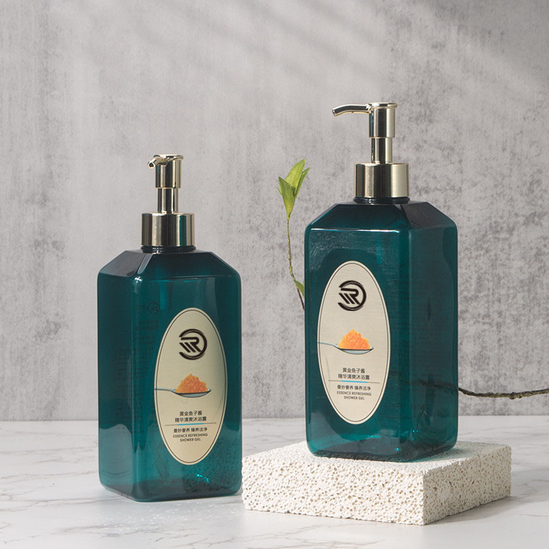 ฉลากส่วนตัวพลาสติก PET สีเขียวเข้ม Skincare Moisturizer Body Lotion Hair Care แชมพูขวดจ่ายคอนเทนเนอร์ 550ml