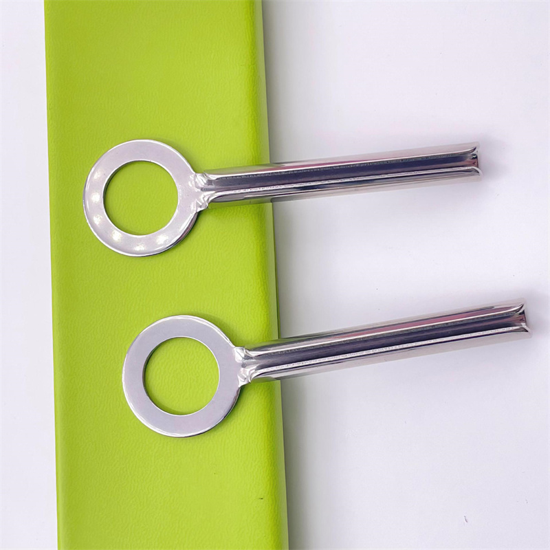 วงแหวนรูปกุญแจเงินสแตนเลสโลหะเครื่องจ่ายยาสีฟันครีมหน้าหลอดคั้น วงแหวนรูปกุญแจเงินสแตนเลสโลหะเครื่องจ่ายยาสีฟันครีมหน้าหลอดคั้น