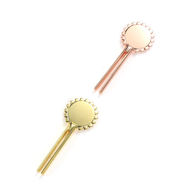 เครื่องคั้นท่อโลหะผสมสังกะสีรูปดอกไม้ยิ้ม เครื่องคั้นท่อโลหะผสมสังกะสีรูปดอกไม้ยิ้ม